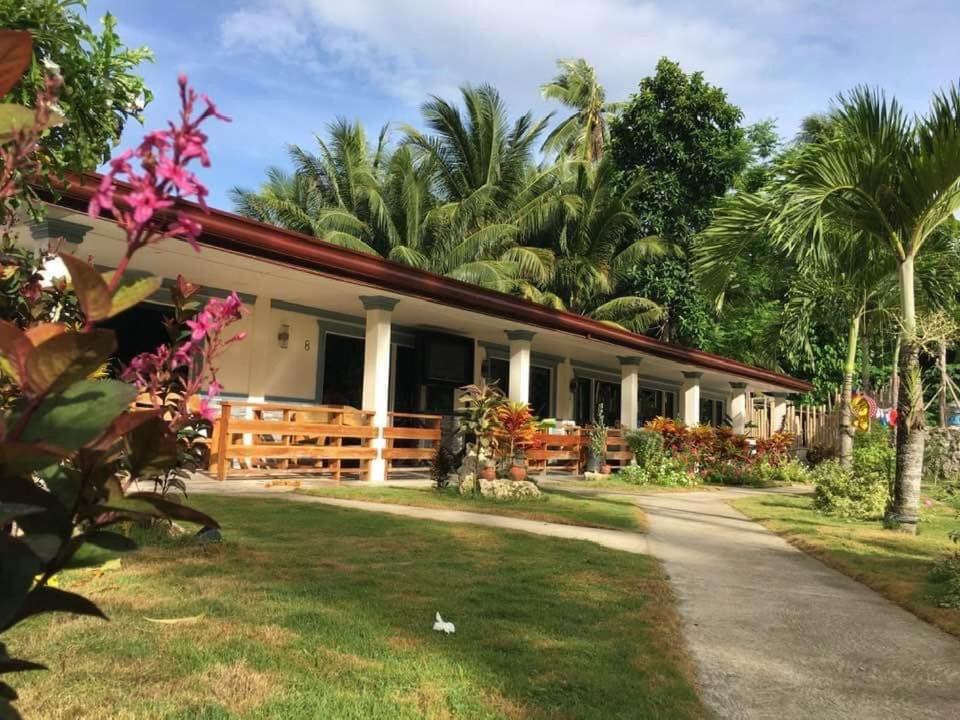 Aloha Seaside Resort Siquijor Extérieur photo